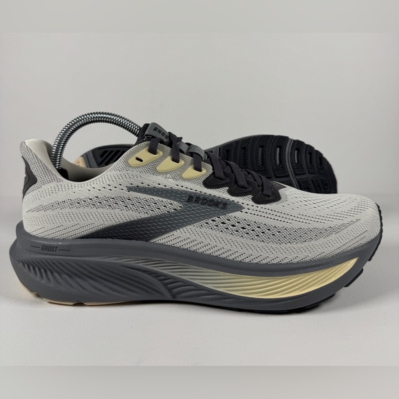 Brooks Ghost 17 Men’s Size 9D Med Running Shoes ‘Primer Gray/Oyster Mushroom